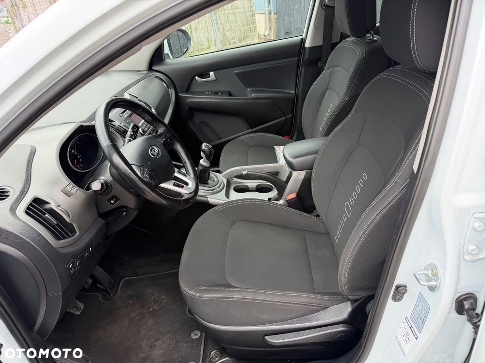 Kia Sportage - 16