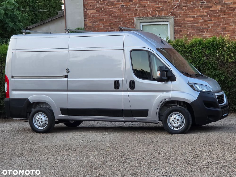Peugeot Boxer 3-osobowy L2H2 średniak MAŁY PRZEBIEG - 2