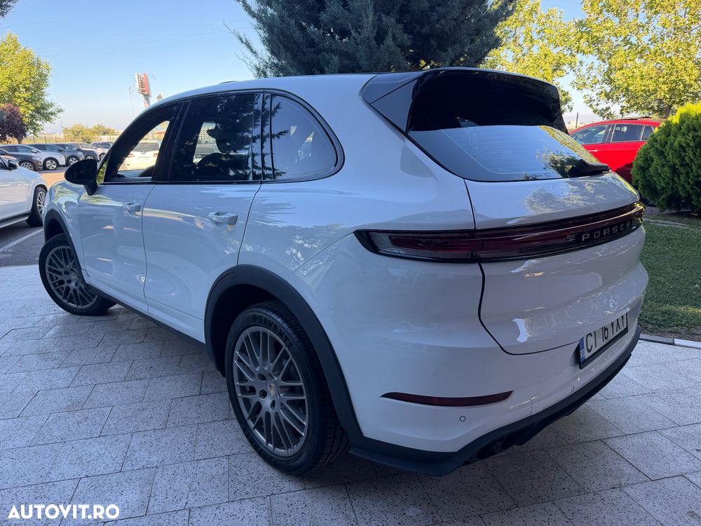 Porsche Cayenne - 5