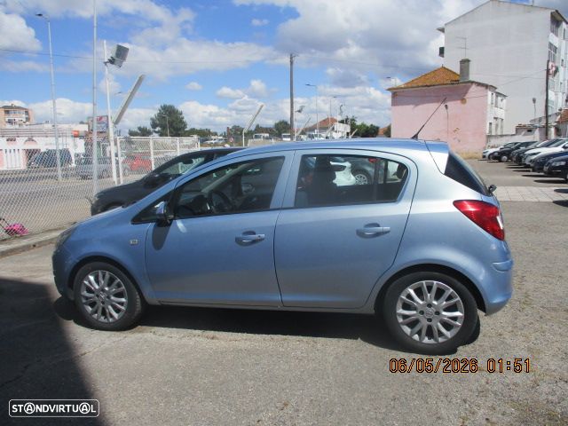 Opel Corsa 1.3 CDTI Cosmo Easytronic - 4