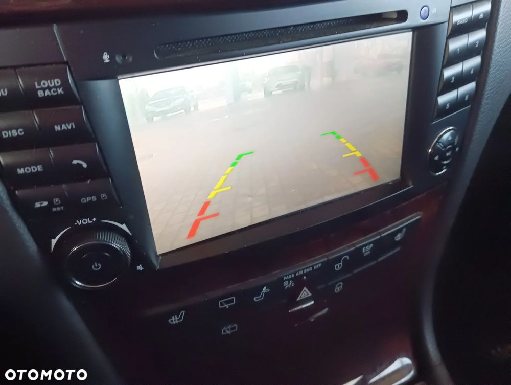 Mercedes-Benz Klasa E - 21