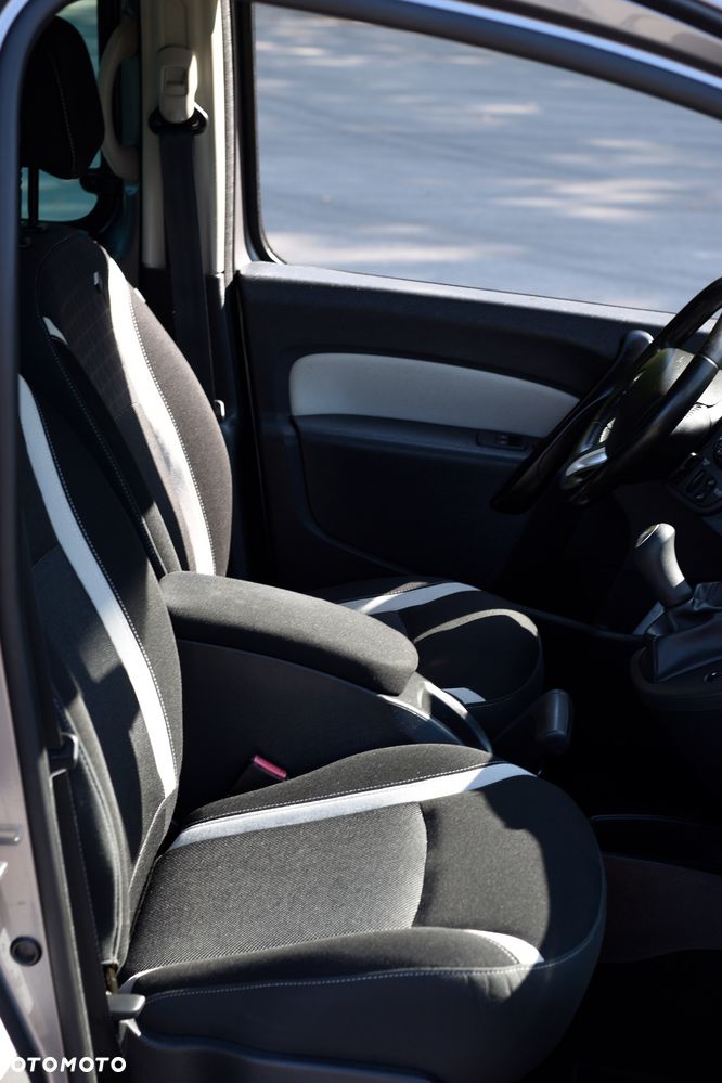 Renault Kangoo 1.5 dCi Privilege Plus - 33