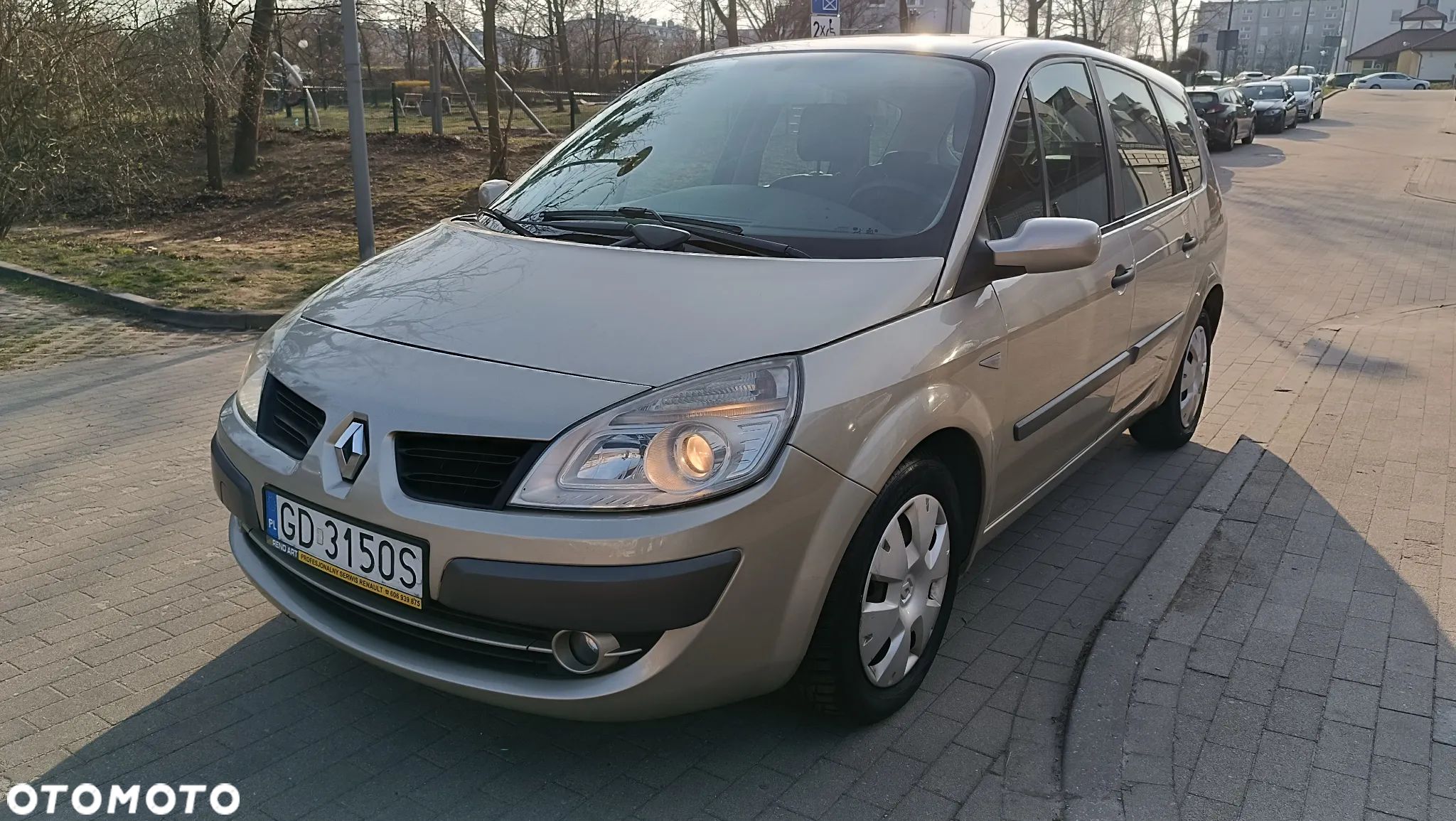 Renault Grand Scenic Gr 1.6 16V Alize - 1