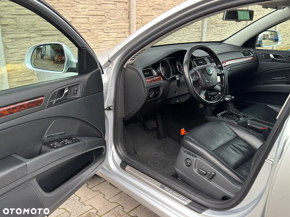 Skoda Superb 1.8 TSI Elegance DSG - 12