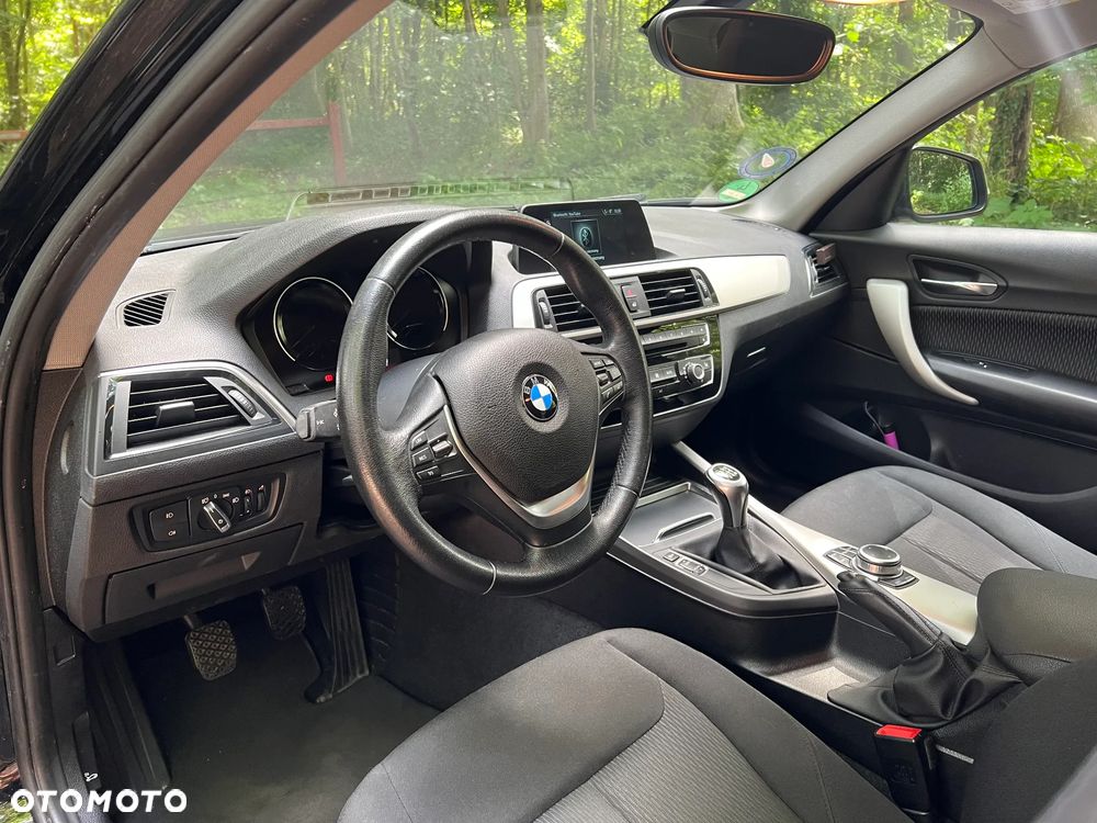 BMW Seria 1 120i - 9