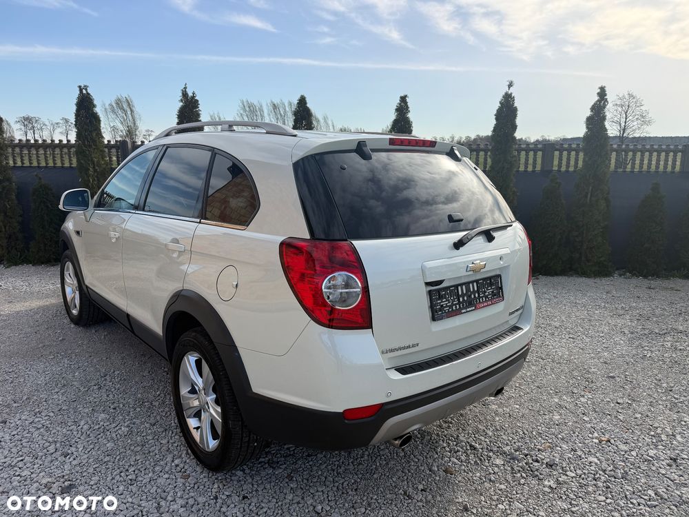 Chevrolet Captiva 2.2 TD AWD LTZ - 8