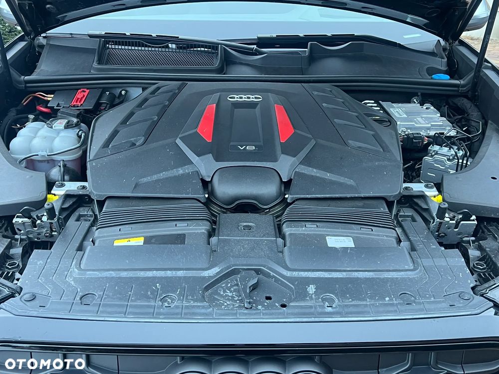 Audi SQ8 - 20
