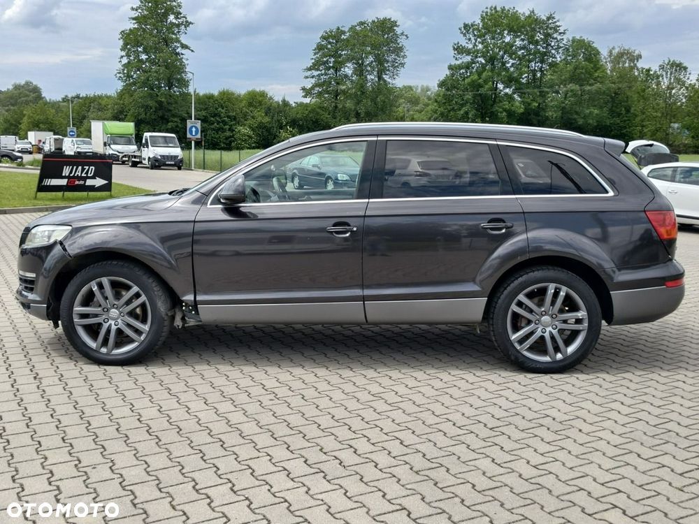 Audi Q7 - 4