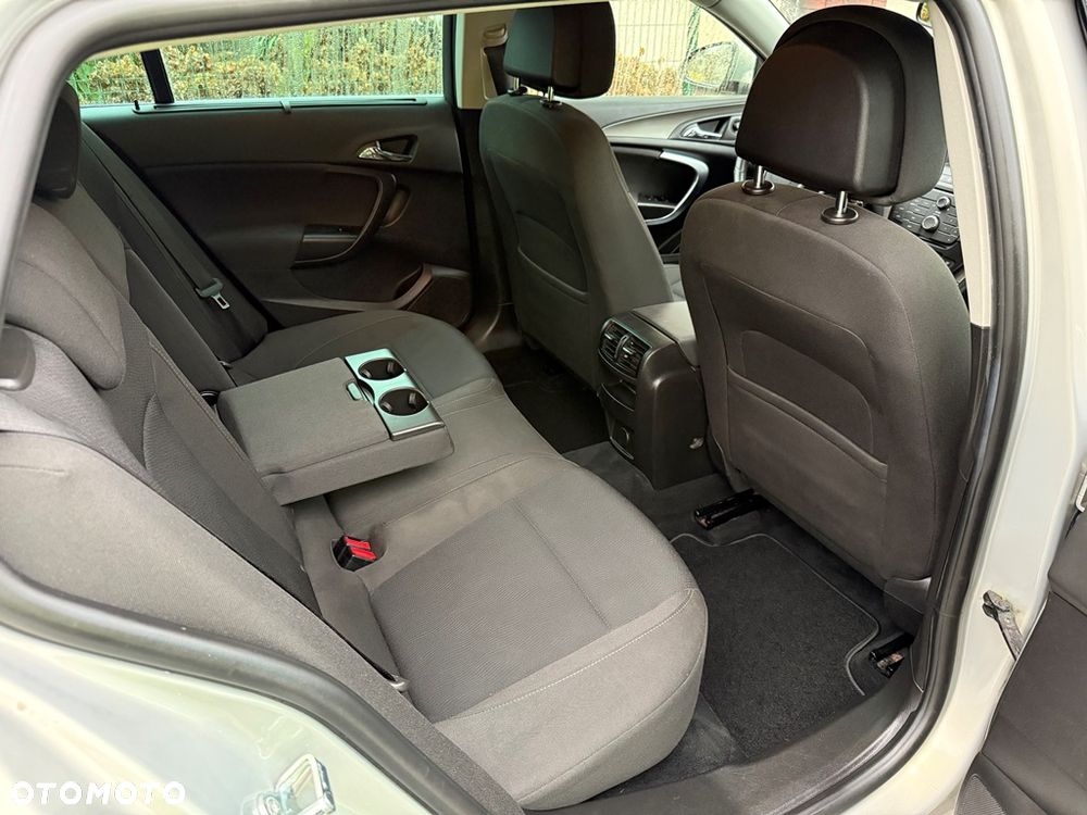 Opel Insignia 1.6 Design Edition - 24