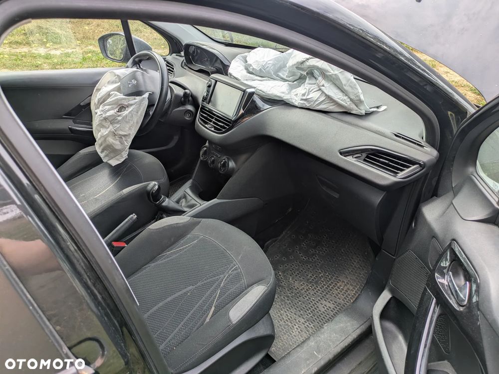 Peugeot 208 1.4 VTi Allure - 6