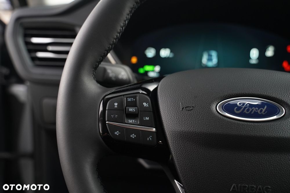 Ford Kuga 2.5 FHEV FWD Titanium - 17