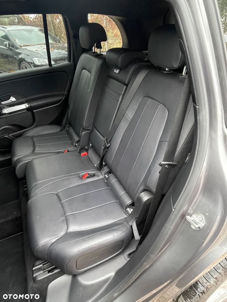 Mercedes-Benz GLB - 19