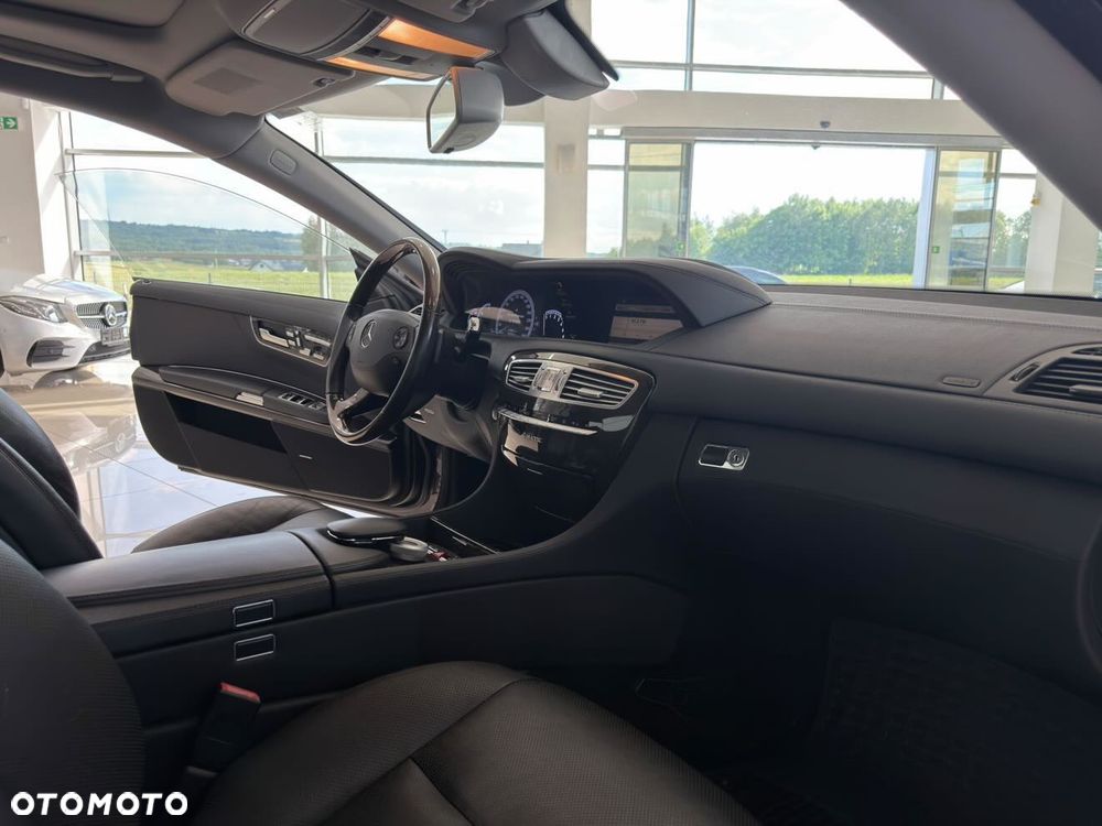 Mercedes-Benz CL 500 4Matic 7G-TRONIC - 31