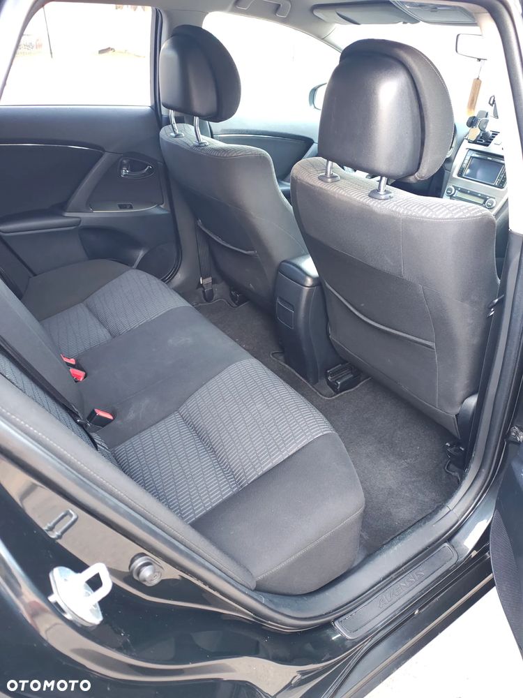 Toyota Avensis 2.0 D-4D 2010 - 12