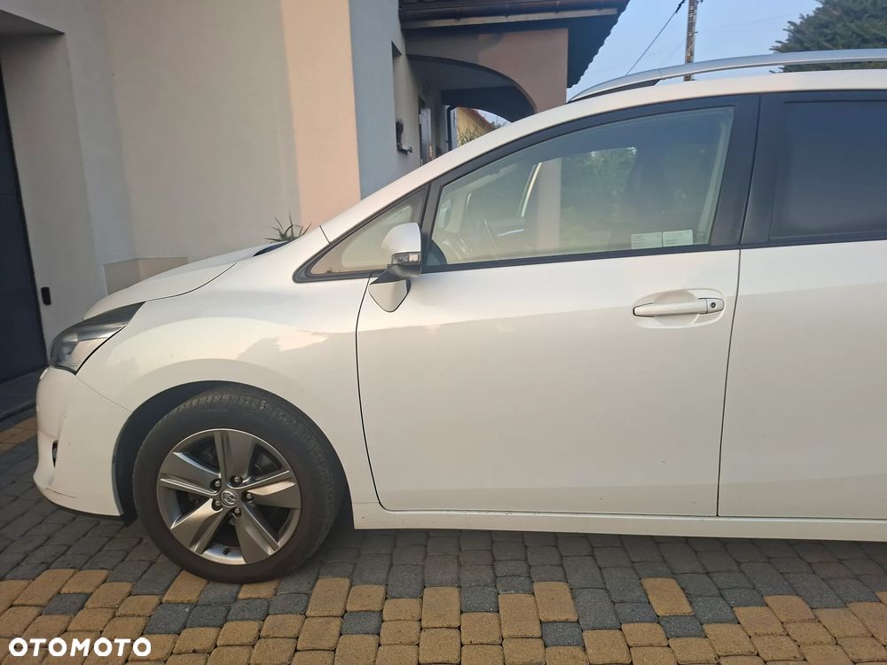 Toyota Verso - 8