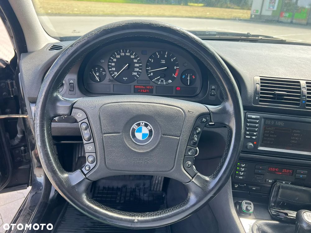 BMW Seria 5 - 11