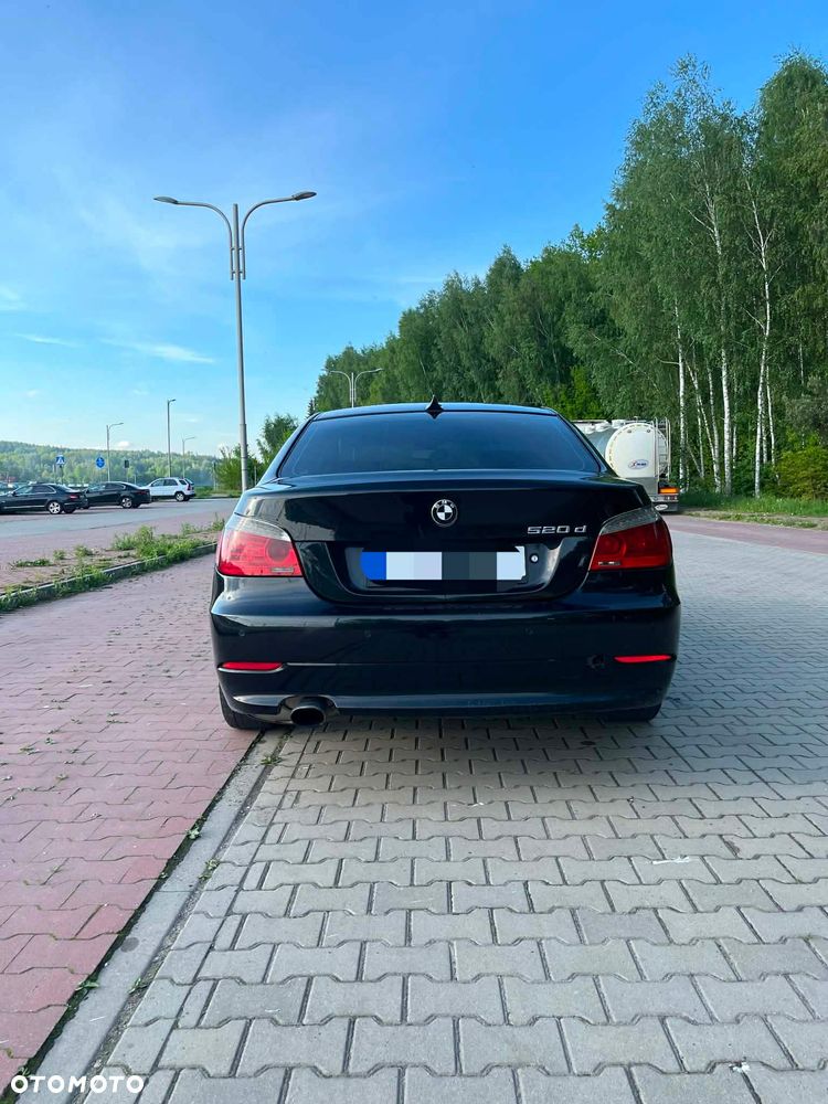 BMW Seria 5 520d - 4