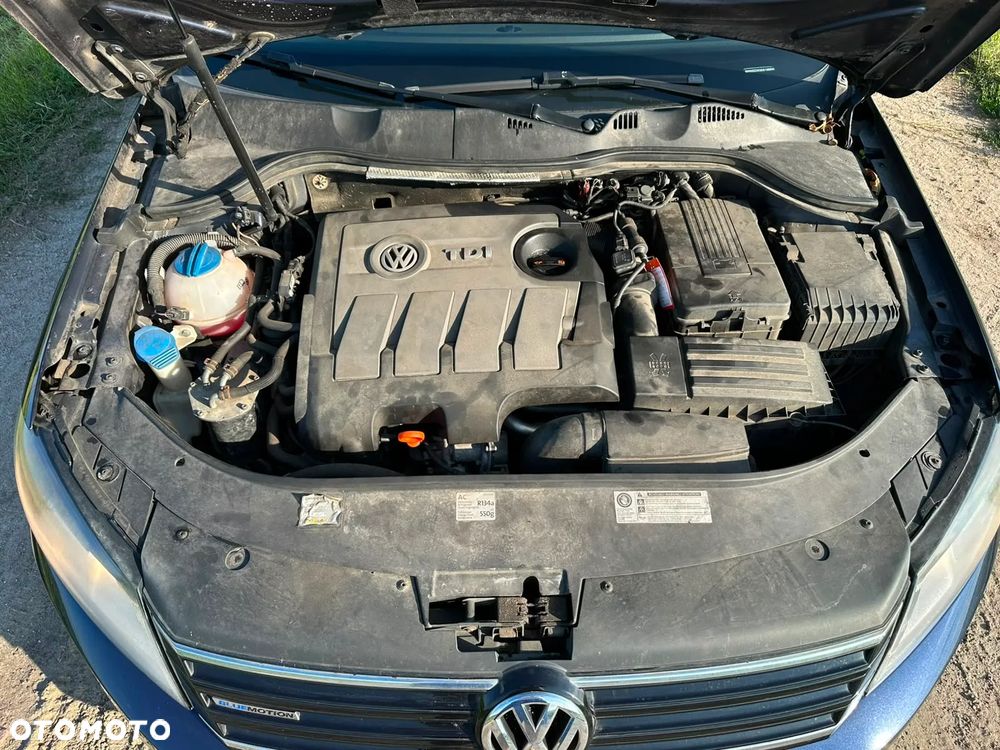Volkswagen Passat - 16