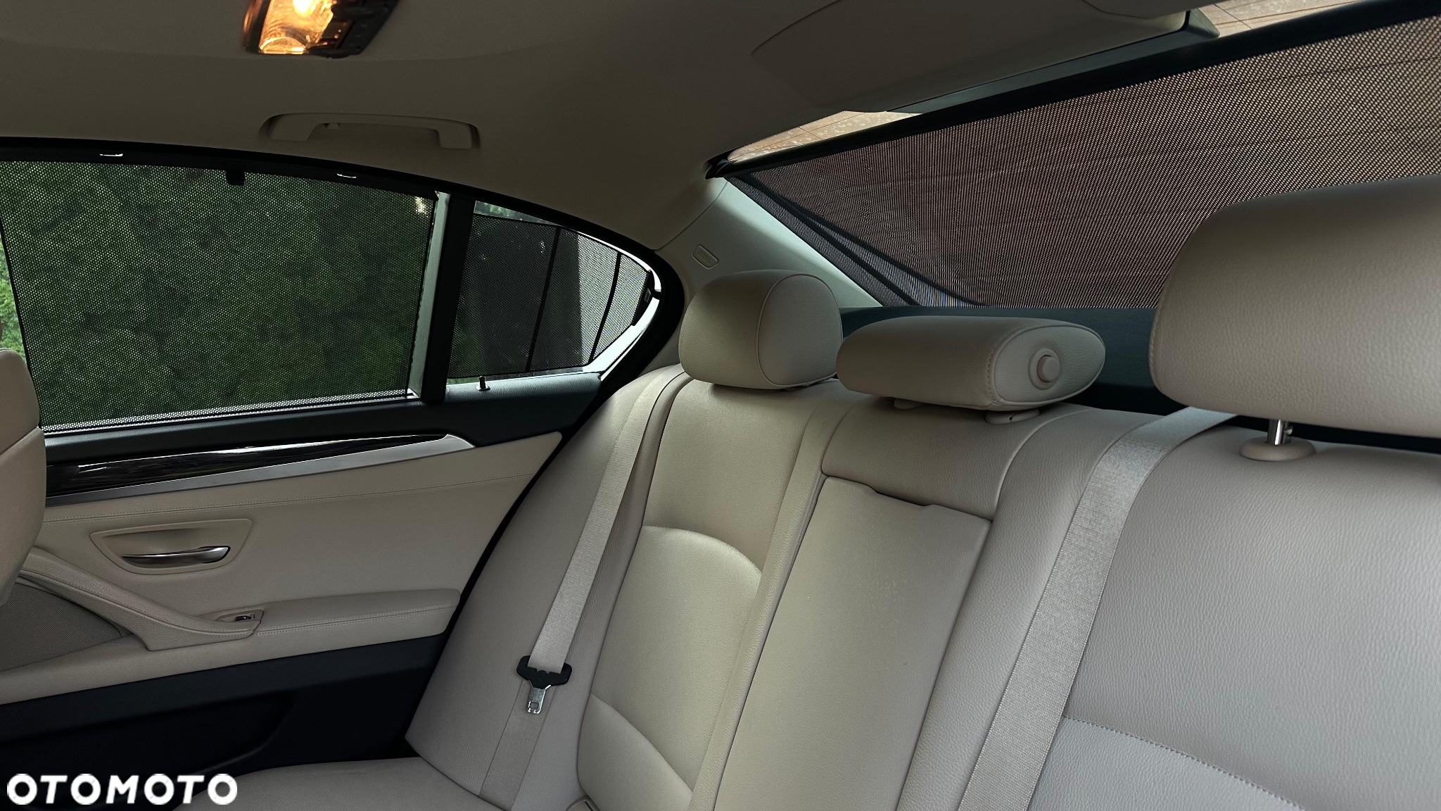 BMW Seria 5 530d xDrive - 14