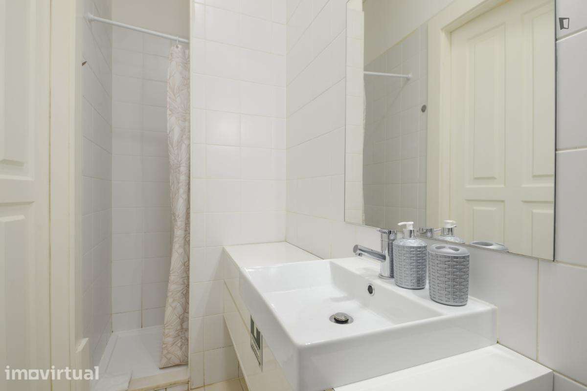 Apartamento com 2 quartos - localizado em Cedofeita Porto - Grande imagem: 3/28