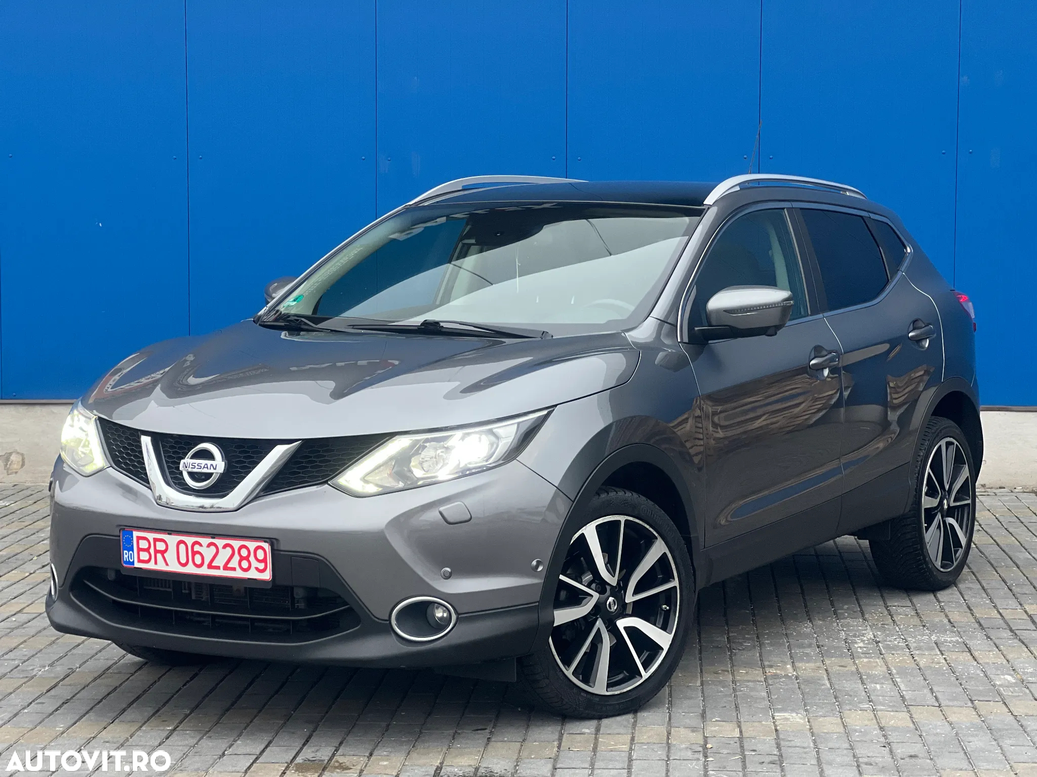 Nissan Qashqai 1.6 DCI Start/Stop X-TRONIC Tekna - 2