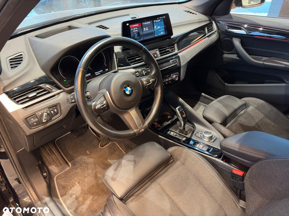 BMW X1 xDrive20i Sport Line sport - 12