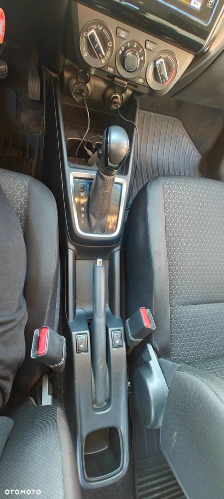 Suzuki Swift 1.2 Premium Plus CVT - 15