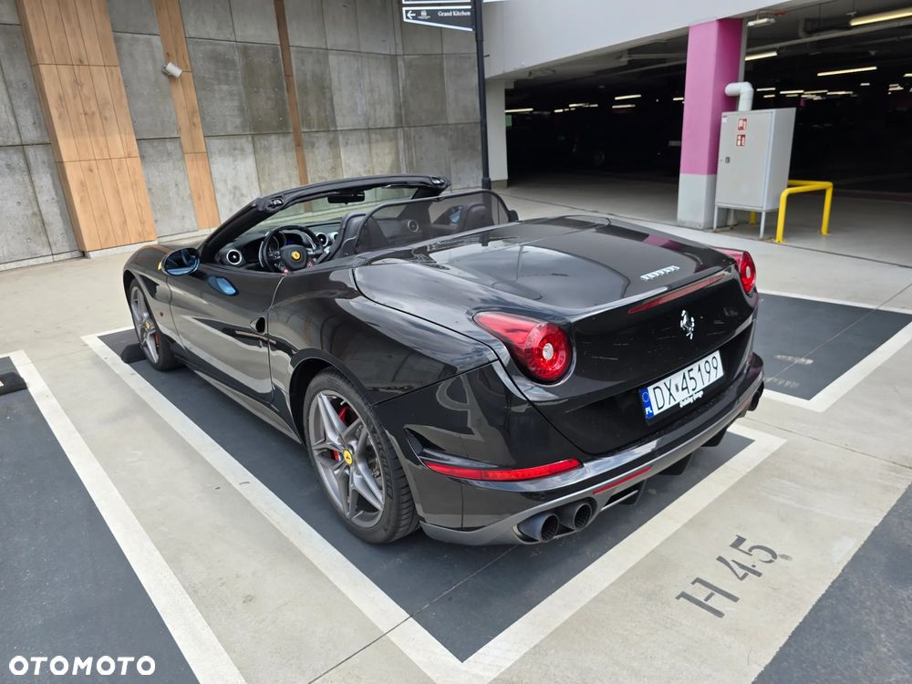 Ferrari California T - 7
