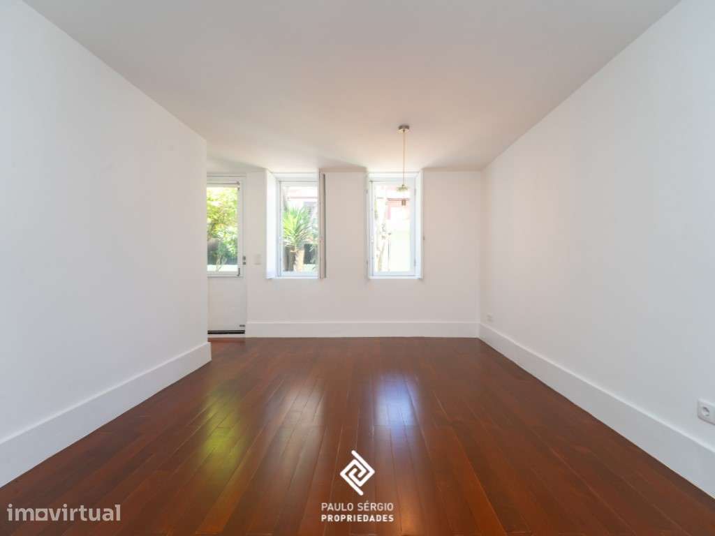 Moradia T2 Duplex com aproveitamento de sótão (+1 quarto) - Grande imagem: 5/18