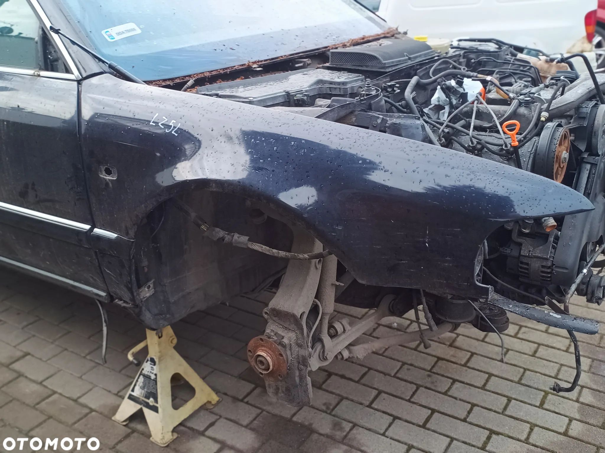 Audi A8 D2 błotnik prawy przód kolor LZ5L - 1