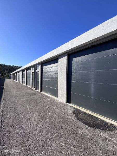 Box fechada com 42m2 - Grande imagem: 4/4