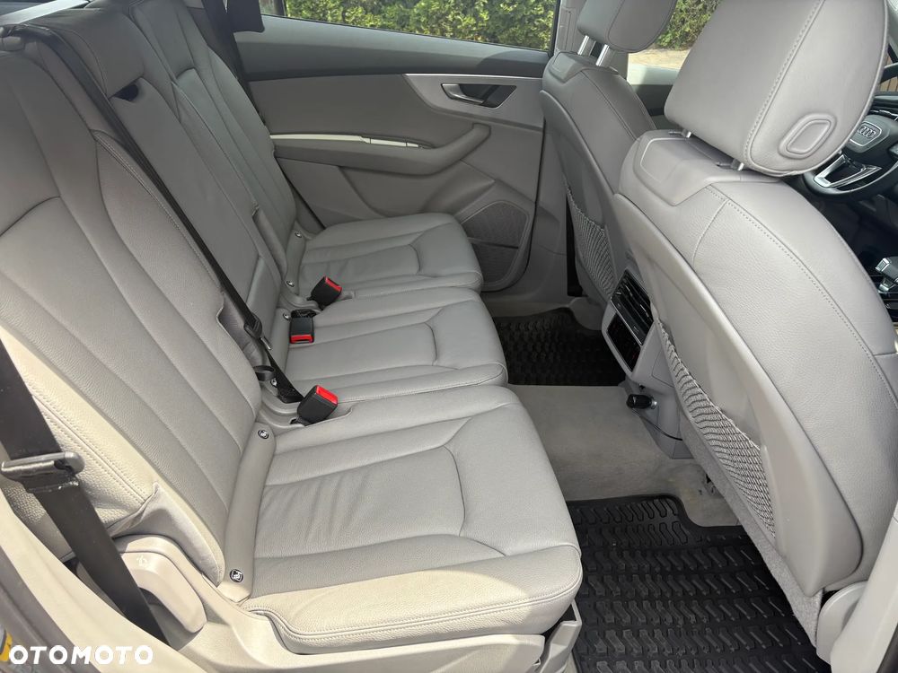 Audi Q7 50 TDI mHEV Quattro S Line Tiptr - 17