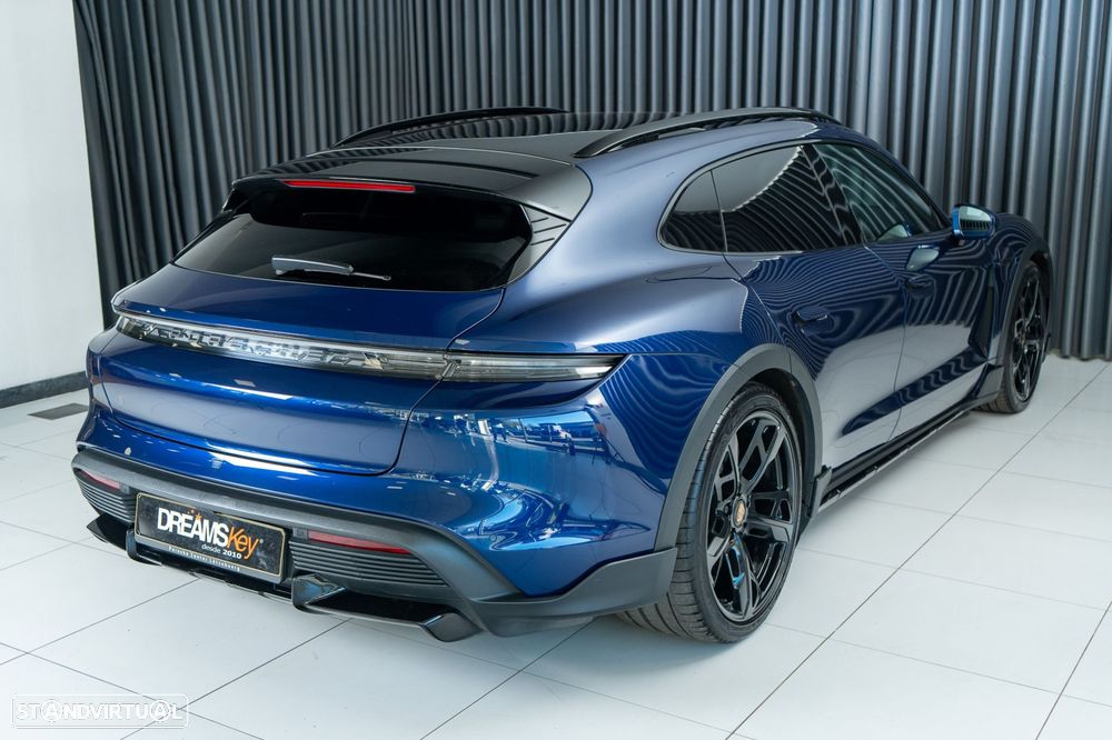 Porsche Taycan Cross Turismo Turbo - 4