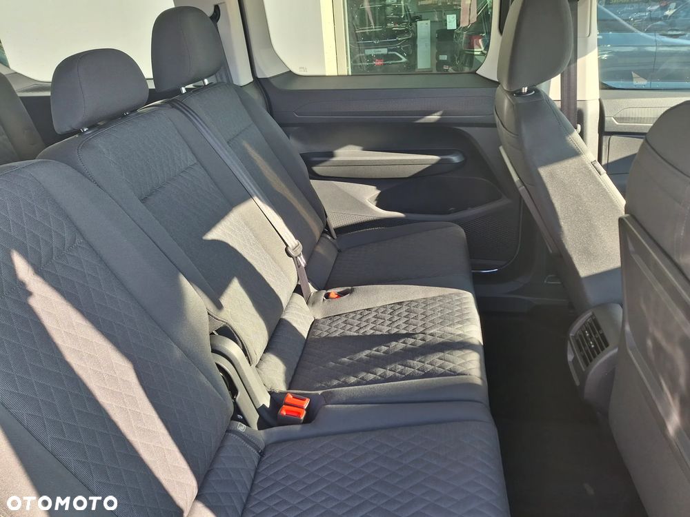 Volkswagen Caddy 2.0 TDI DSG - 24