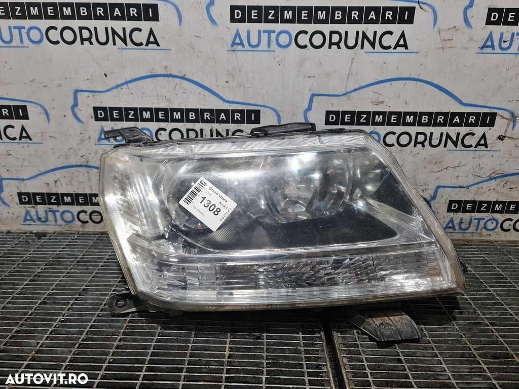 Far Dreapta Suzuki Grand Vitara 2006 - 2012 SUV 4 Usi (1308) Cu lupă - 1