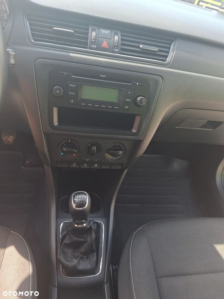 Skoda RAPID 1.2 TSI Ambition - 24