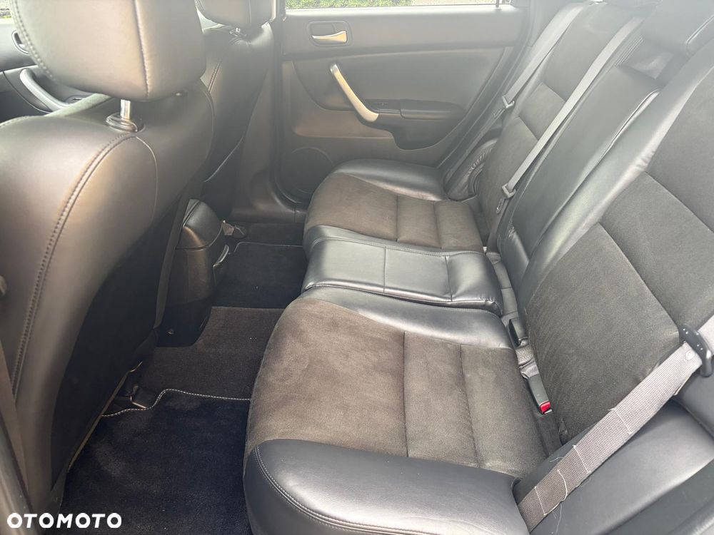 Honda Accord 2.0 i Automatik Sport - 17