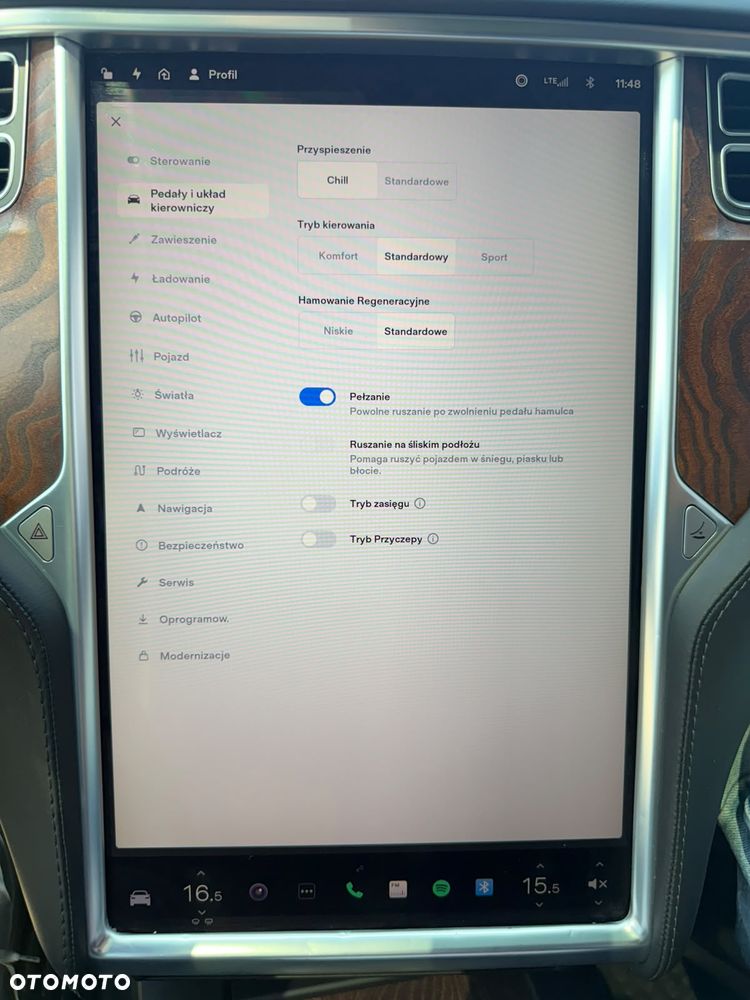 Tesla Model X - 22
