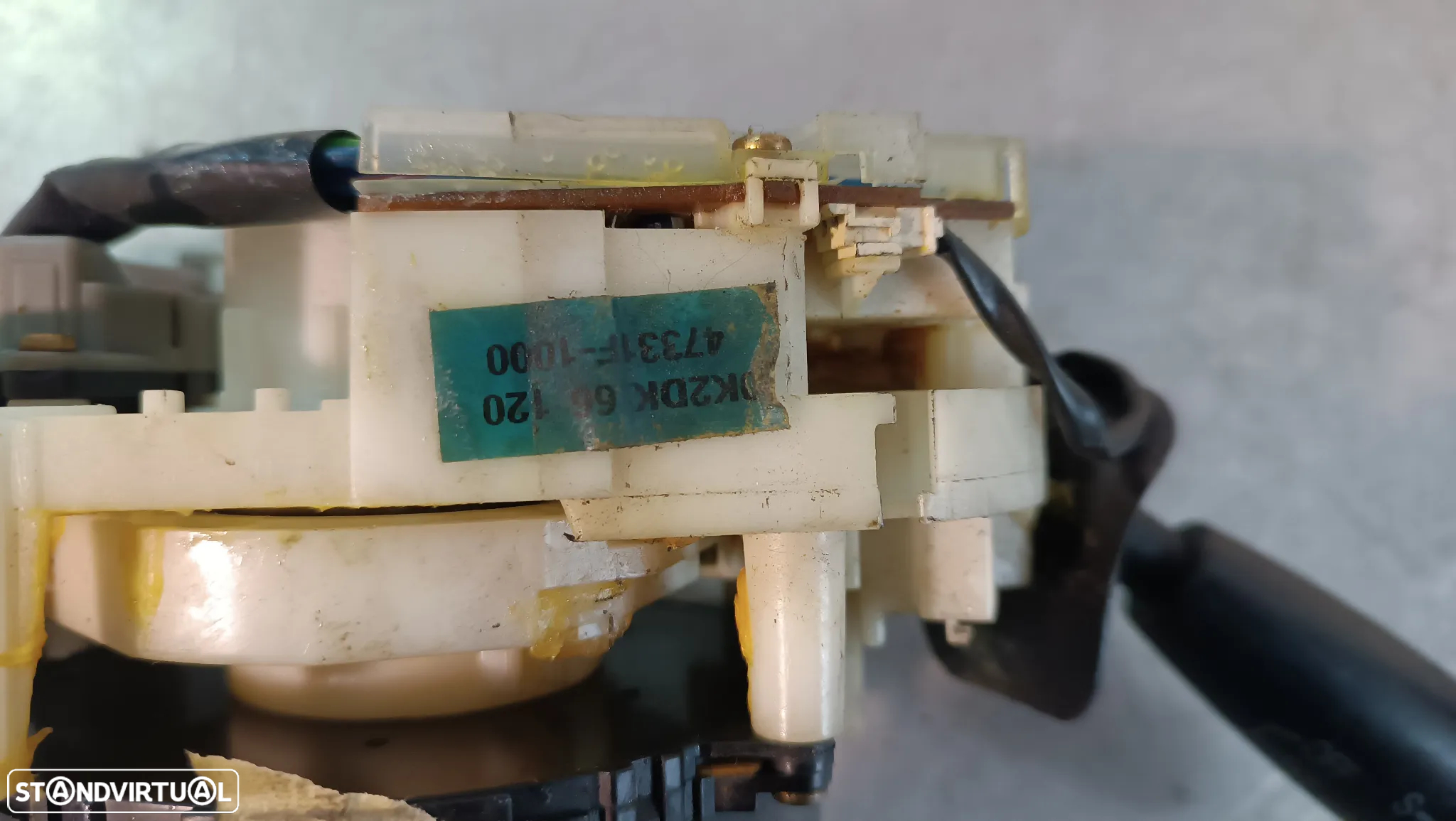 COMUTADOR / MANETES PISCAS / LIMPA VIDROS KIA SHUMA / CARENS 47331F-1000 - 2