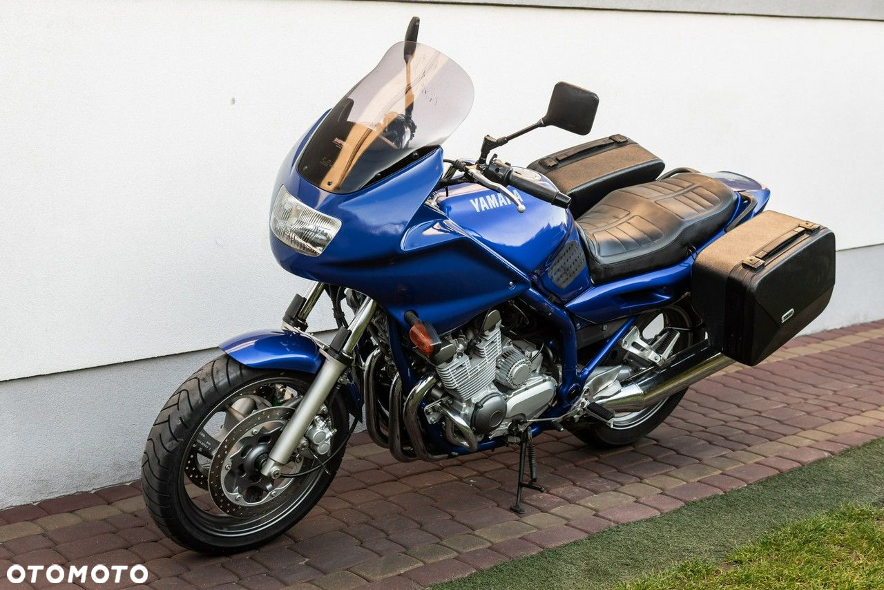 Yamaha XJ - 6