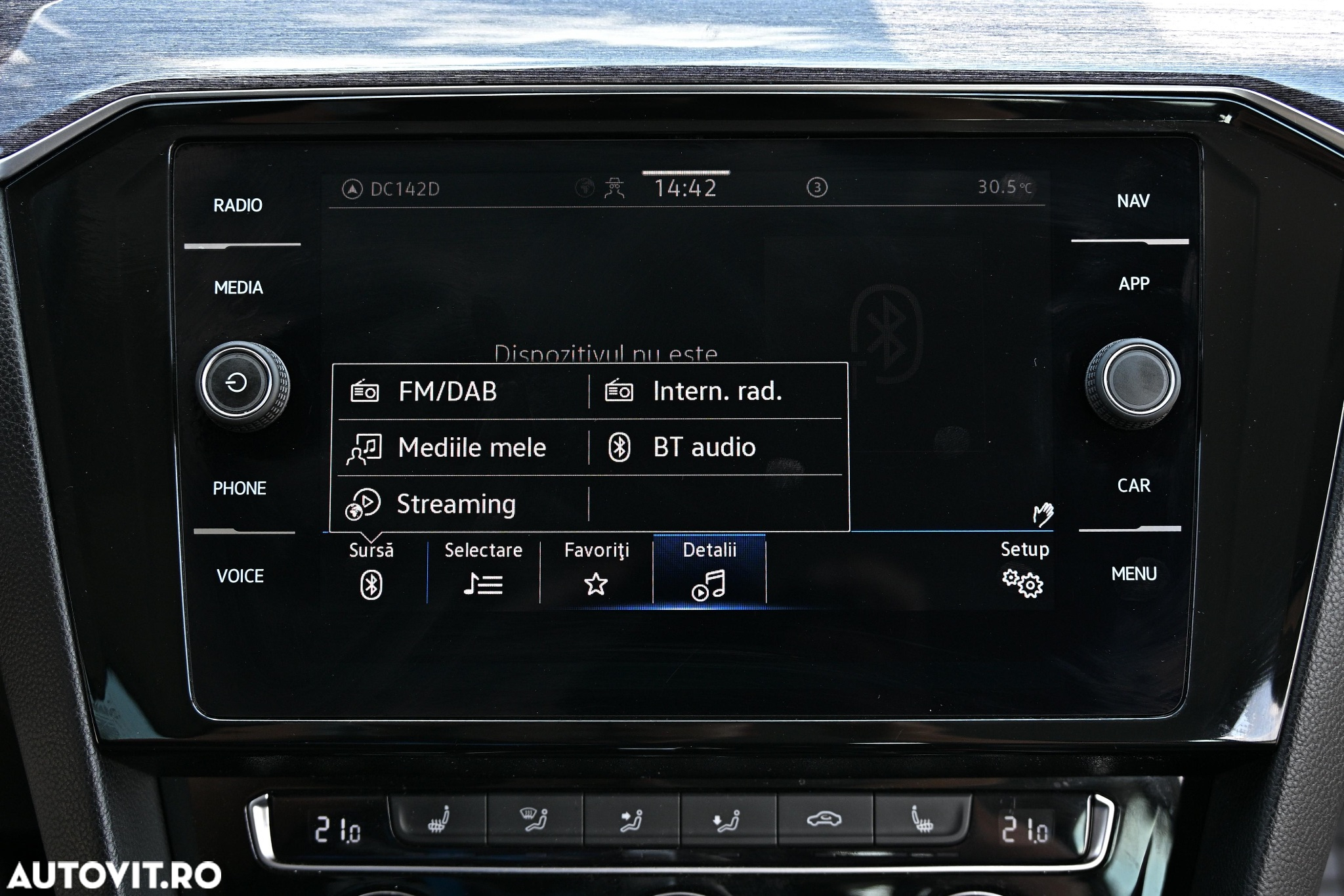 Volkswagen Passat Variant 2.0 TDI DSG (BlueMotion Technology) Highline - 30