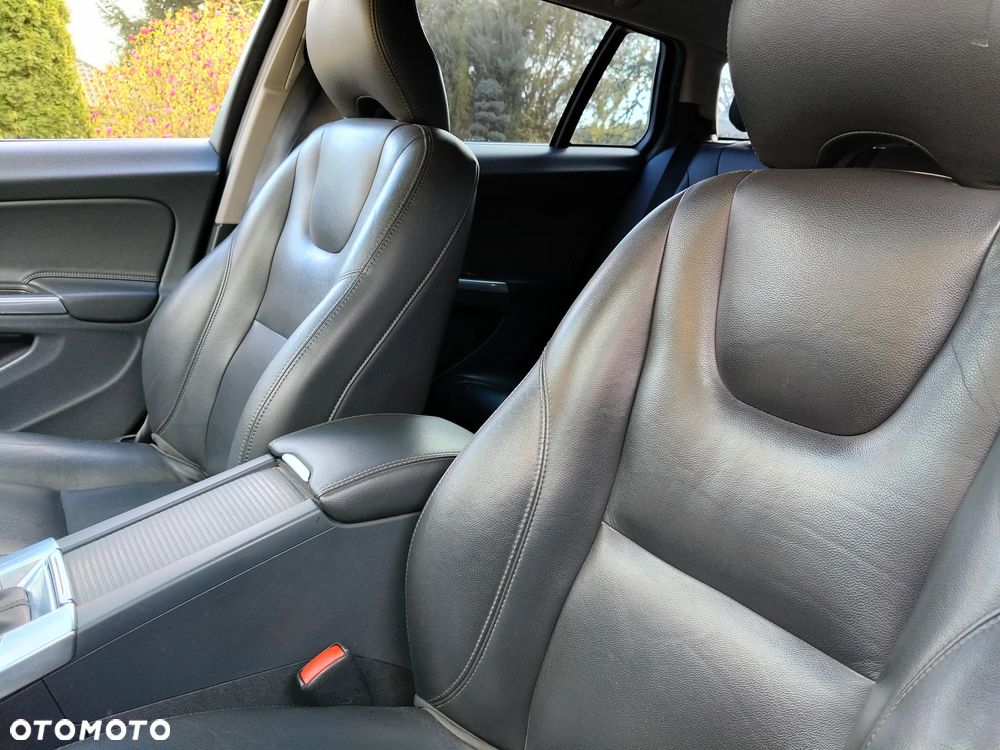 Volvo V60 - 15