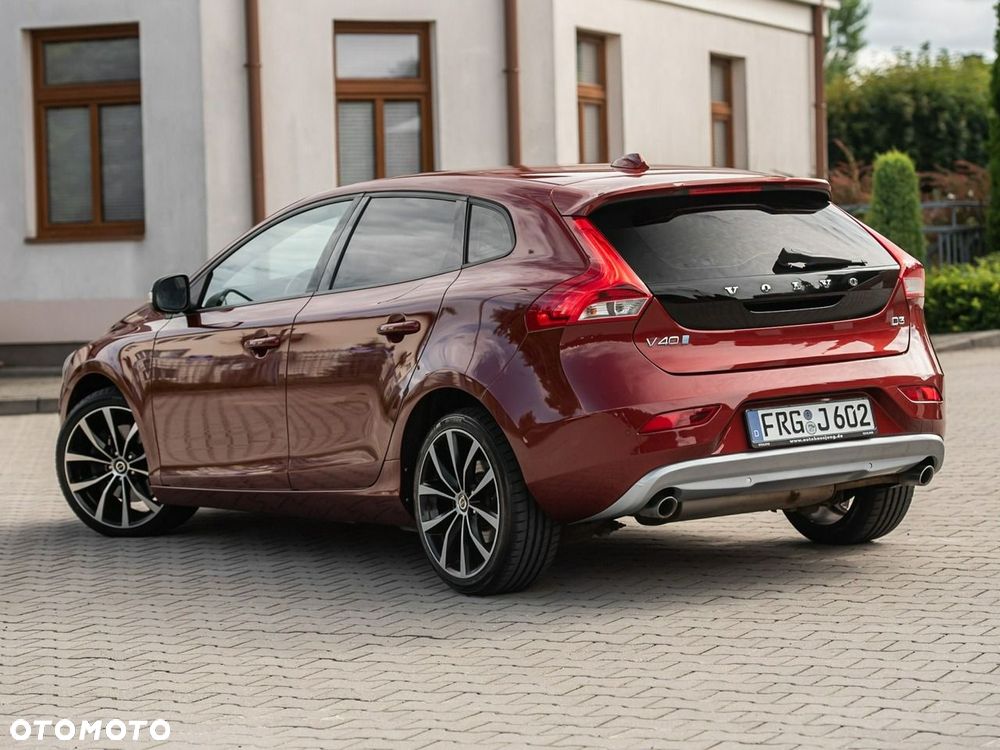 Volvo V40 D4 Kinetic - 14