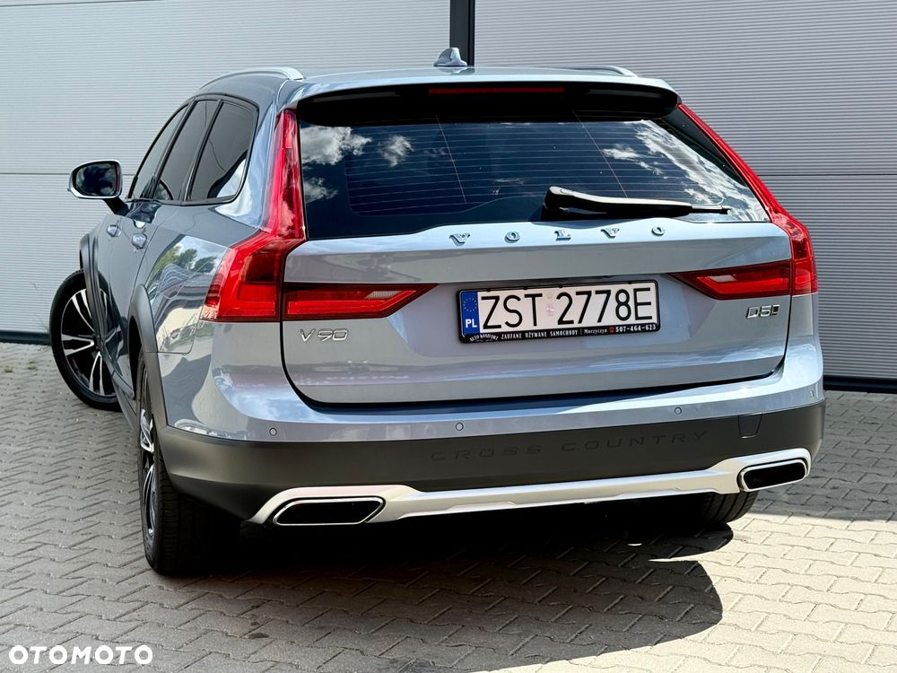 Volvo V90 Cross Country D5 AWD - 21