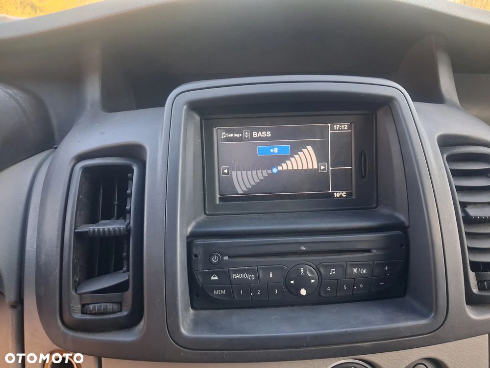 Renault TRAFIC - 19