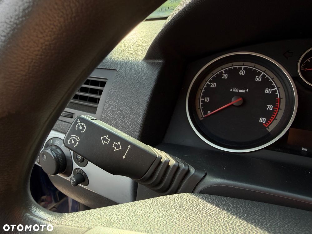 Opel Astra 1.6 Catch me now - 13