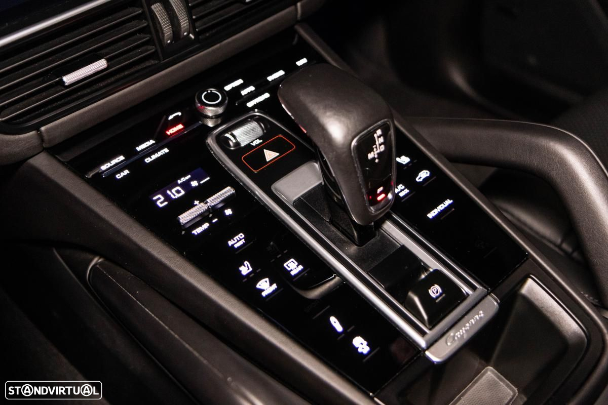 Porsche Cayenne E-Hybrid Tiptronic S Platinum Edition - 31