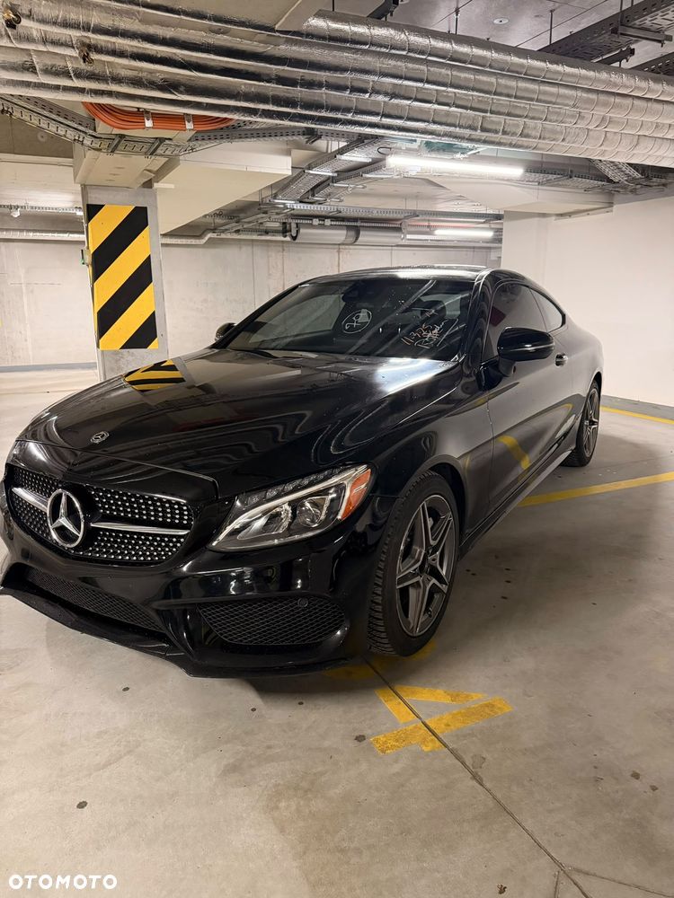 Mercedes-Benz Klasa C 300 9G-TRONIC AMG Line