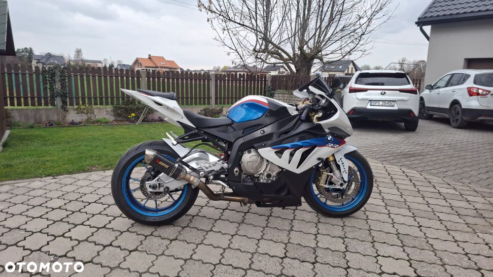 BMW S - 5