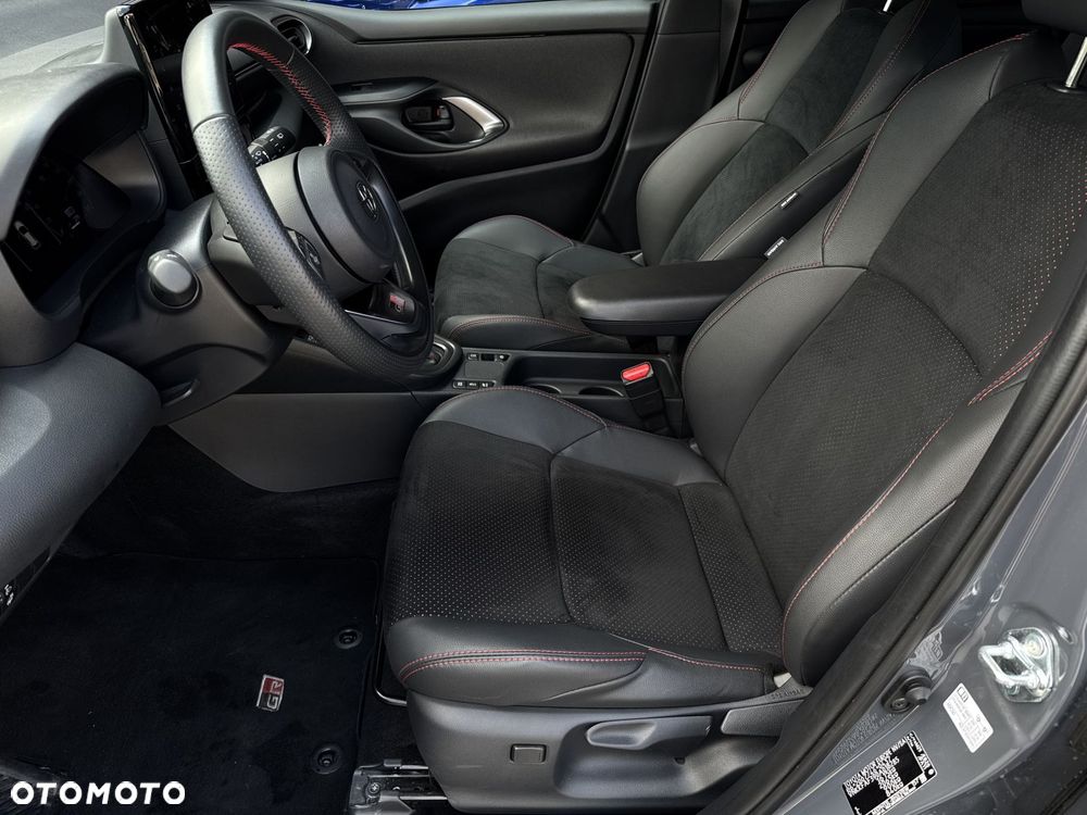 Toyota Yaris - 14